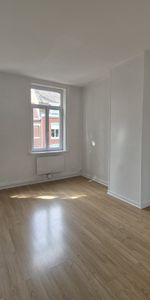 Location Appartement 3 pièces 55m² VILLENEUVE D ASCQ 59491 - Photo 3
