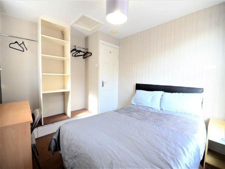4 bedroom house share to rent - Photo 3