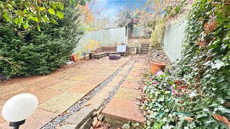 1 bedroom house to rent Russell Rise, Luton, Bedfordshire, LU1 - Photo 4