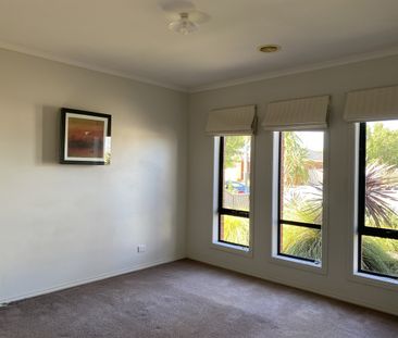 14 Fig Avenue, SHEPPARTON VIC 3630 - Photo 5