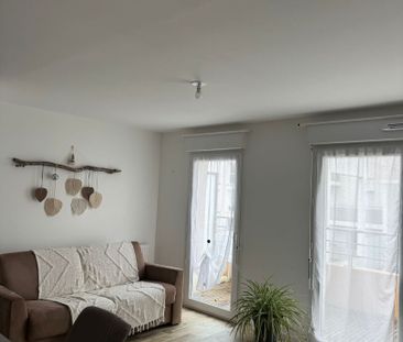 Location Appartement 2 pièces 42m² - Photo 2