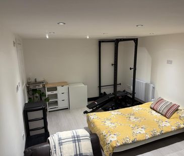 Studio Flat, Clewer Crescent, HA3 - Photo 4