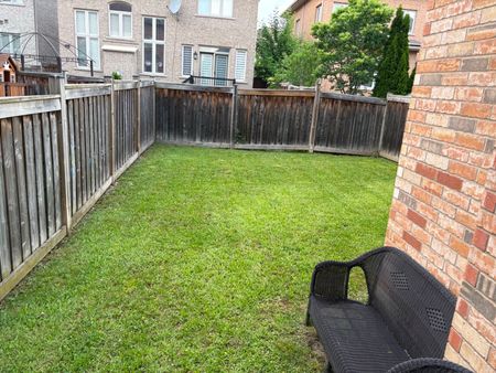 For Lease - 230 Hansard Drive, Vaughan, Ontario - Photo 5