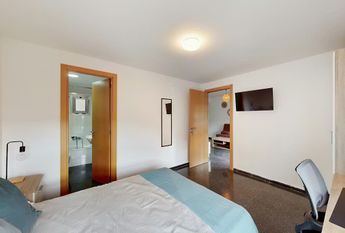 Avinguda del Port, Valencia, Valencian Community 46021