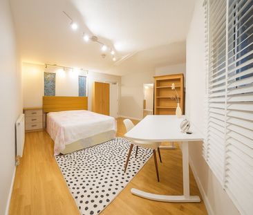 Room in a Shared Flat, Upper York Street, BS2 - Photo 3