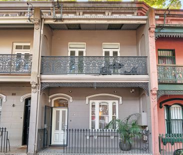 Furnished Executive Rental - Three Bedroom with Separate Study + Pa... - Photo 4