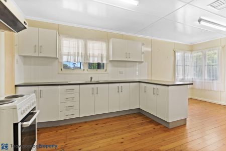 25 Rivett Street, 4350, South Toowoomba Qld - Photo 4