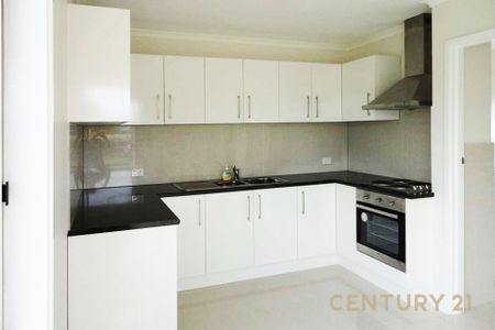 Neatly Presented 2 Bedroom Unit - Photo 2