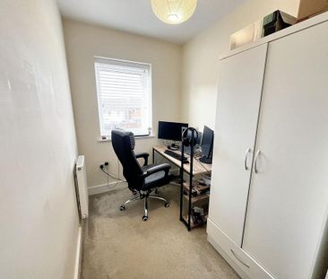 3 bedroom semi-detached house to rent - Photo 6