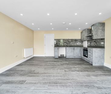 Cookham Court, Maidenhead - Photo 4