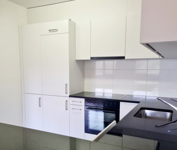 "Helle 3.5-Zimmerwohnung mit Ausblick ins Grüne" - Photo 3
