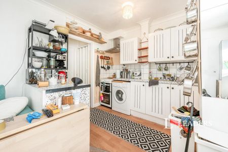 1 bedroom flat to rent - Photo 5