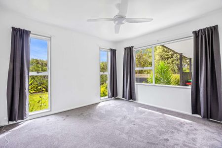 Sunny & Spacious in the Heart of Rangiora - Photo 2