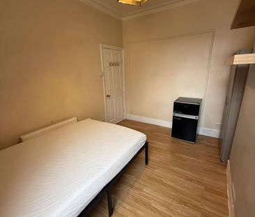 Room in a Shared House, Ranelagh Road, N17 - Photo 1