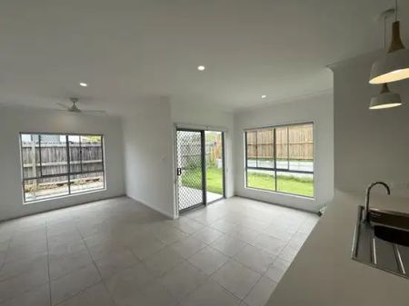 “MODERN, LOW-MAINTENANCE LIVING IN A PRIME LOCATION” - Photo 5