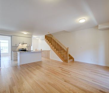 For Lease - 1126 Wheat Boom Drive, Oakville, Ontario - Photo 4