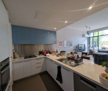 South Melbourne - Photo 1