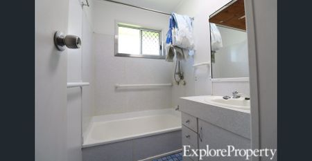 Tidy Duplex in great location! - Photo 5