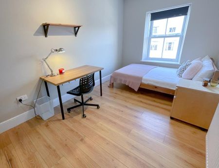 7 bedroom flat to rent - Photo 2