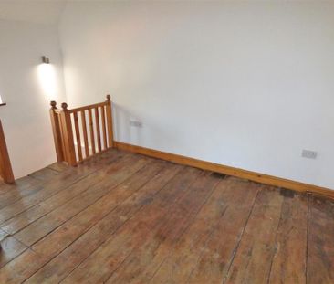 1 bedroom cottage to rent - Photo 2