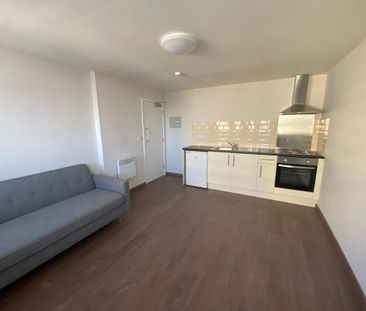 1 Bed Flat, Daniel House, L20 - Photo 1