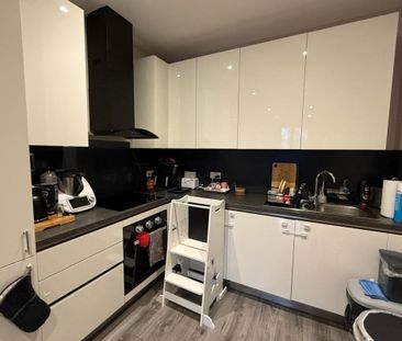 Quilters Way, Stoke Mandeville, Aylesbury - Photo 3