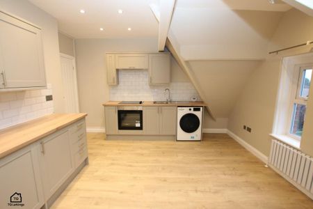 2 bedroom flat to rent - Photo 4