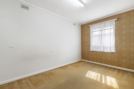 8 Gabriel Avenue, Malvern East VIC 3145 - House For Rent | Domain - Photo 4