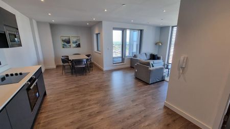 3 bedroom apartment to rent - Photo 3