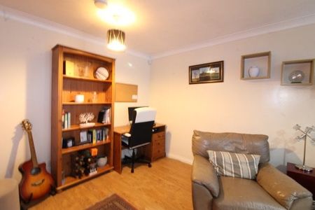 South Campbell Street, Paisley - Photo 4