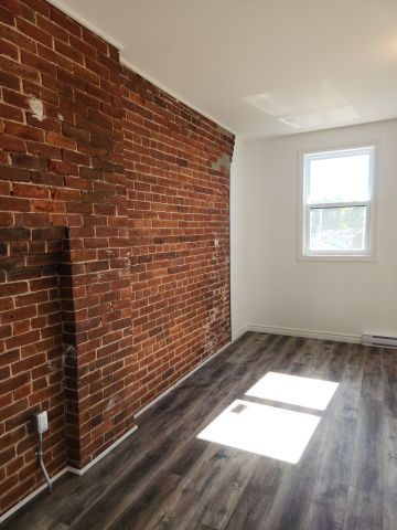 For Lease - 9 Queen Street Unit# 203, Springwater, Ontario - Photo 3