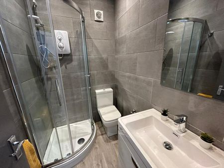 St. Michaels Terrace, Leeds, LS6 - Photo 5