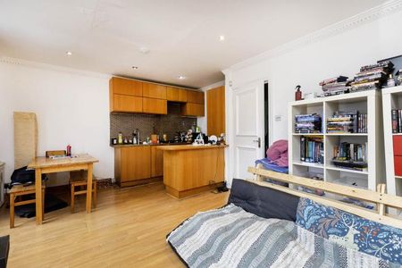 1 Bedroom, 1 bath, 1 reception Flat - Photo 3