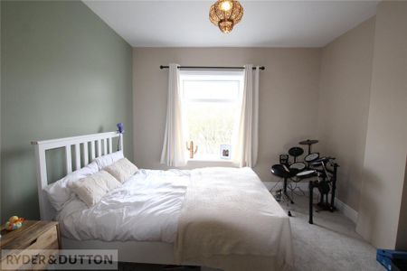 2 bedroom terraced house to rent - Photo 5