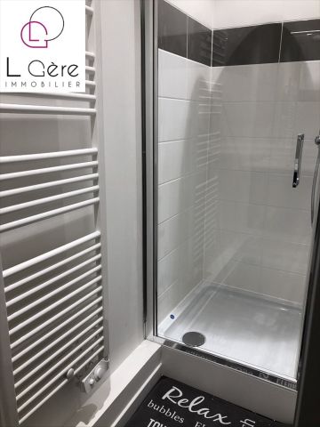 Location Appartement 3 pièces 48m² - Photo 3