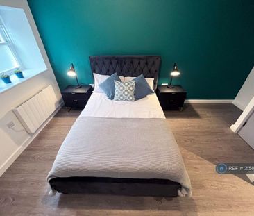 2 bedroom flat to rent - Photo 4