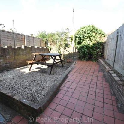 1 bedroom property to rent in Southend On Sea - Photo 3