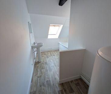 Location Appartement 3 pièces 56m² - Photo 4