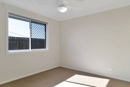 Modern Family Comfort with Space, Style and Convenience - Photo 5