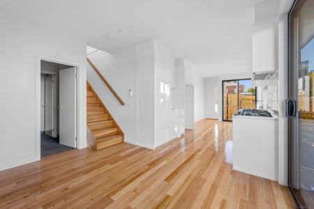 5/79 Summerhill Road, Reservoir - Photo 3