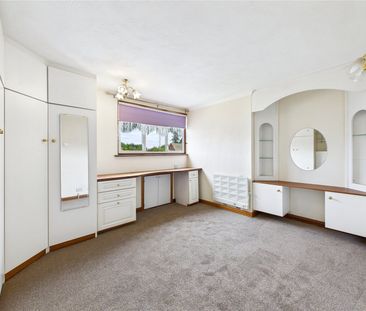 Swans Green Close, Benfleet, Essex, SS7 3PE - Photo 5