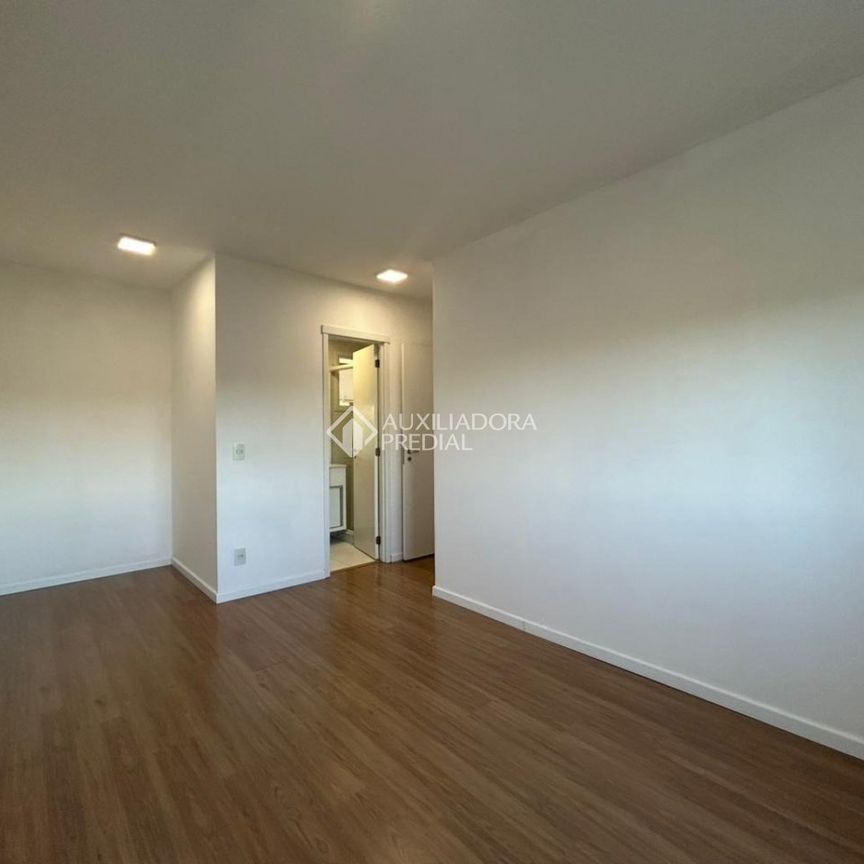 Apartamento com 3 quartos e 110m² para alugar em Marechal Rondon, Canoas. - Foto 1