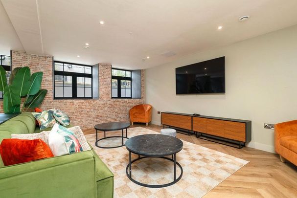 Studio to rent - Photo 1