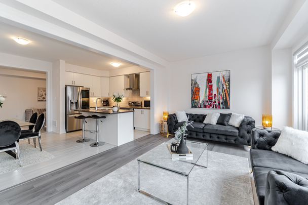 For Lease - 9241 White Oak Avenue, Niagara Falls, Ontario - Photo 1