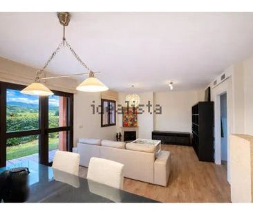 Alquiler de chalet adosado en Camino de la Viñuela - Photo 2