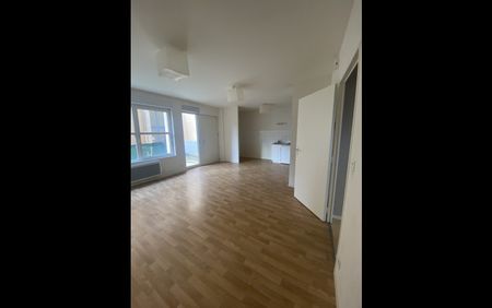 Location Appartement 2 pièces 47 m² Issoudun - Photo 3