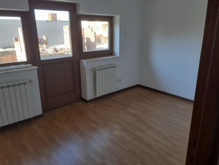 Casă de închiriat în zona UTA - Fotografie 5