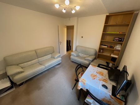 1 bedroom to let - Photo 4