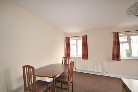 3 bedroom apartment to rent - Photo 5