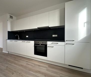 Neubau! Stilvolle 2-Zimmer-Penthousewohnung mit Terrasse & Einbaukü... - Photo 3